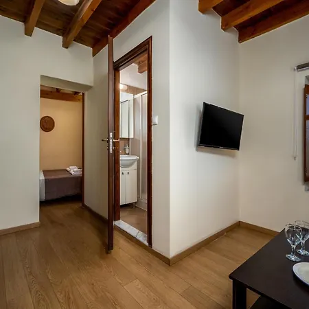 3 Charites- Thalia & Euphrosyne Apartmán Rhodes City